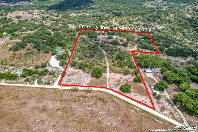 1482 Flat Rock Circle Leakey, TX 78873