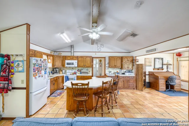 1482 Flat Rock Circle Leakey, TX 78873