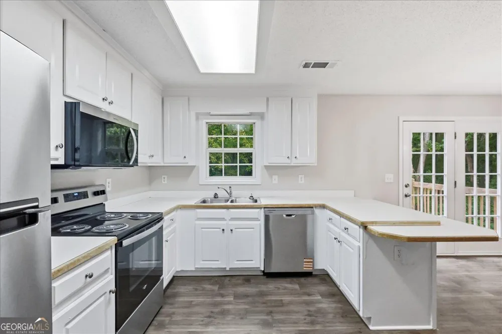 2799 Kristi Beth CT Dacula, GA 30019