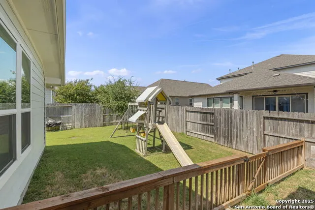 6533 Crockett Cv Schertz, TX 78108