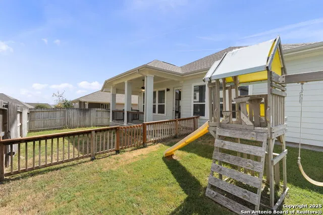 6533 Crockett Cv Schertz, TX 78108