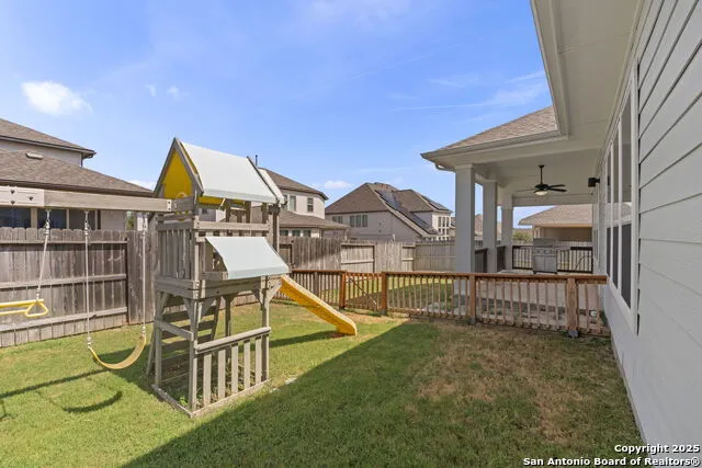 6533 Crockett Cv Schertz, TX 78108