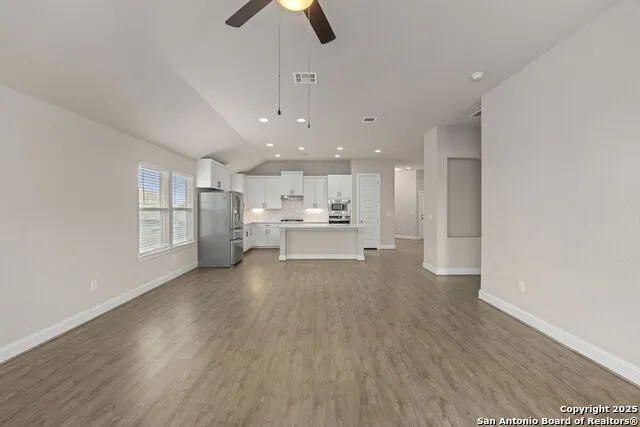 6533 Crockett Cv Schertz, TX 78108