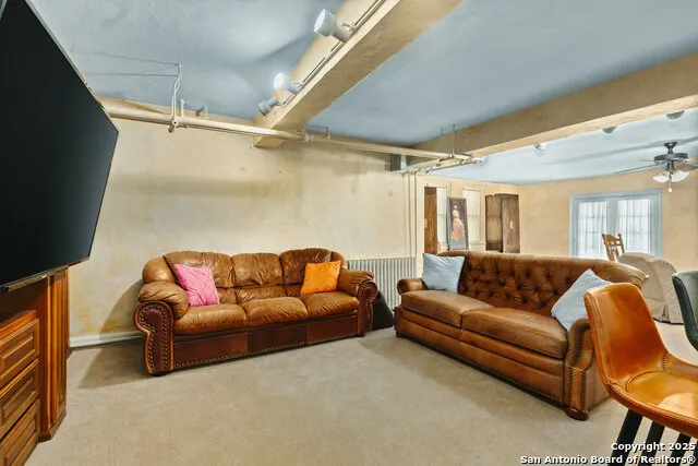 5351 Fredericksburg San Antonio, TX 78229