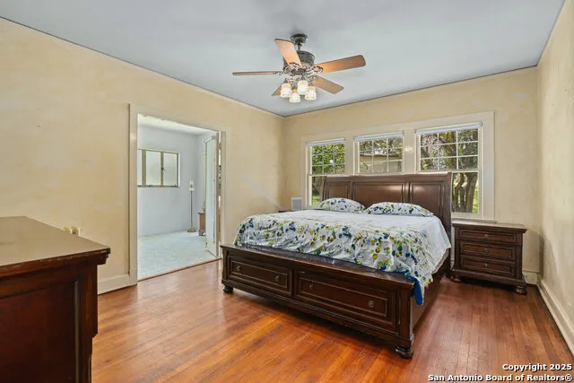 5351 Fredericksburg San Antonio, TX 78229
