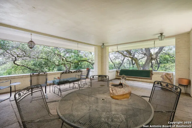 5351 Fredericksburg San Antonio, TX 78229