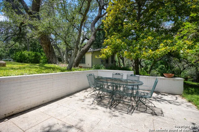 5351 Fredericksburg San Antonio, TX 78229
