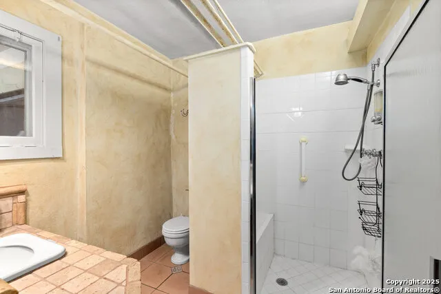 5351 Fredericksburg San Antonio, TX 78229