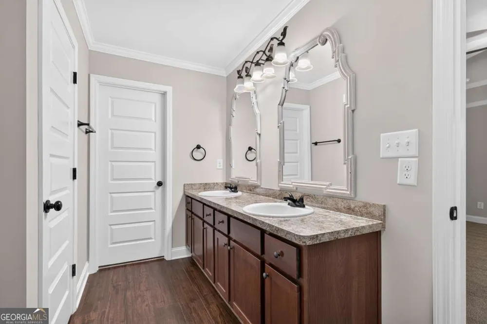 1239 Oak Springs WAY Statham, GA 30666