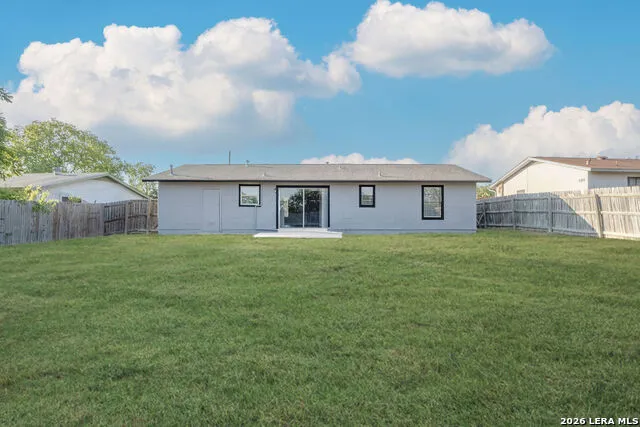 462 HATFIELD ST San Antonio, TX 78227