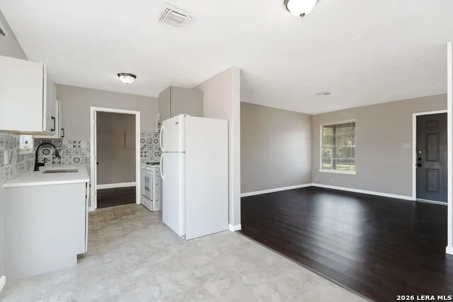 462 HATFIELD ST San Antonio, TX 78227