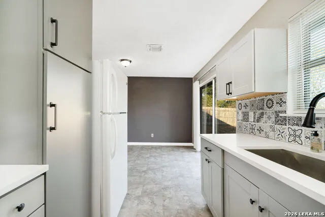 462 HATFIELD ST San Antonio, TX 78227