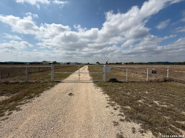 385 Silver Wings Medina, TX 78055