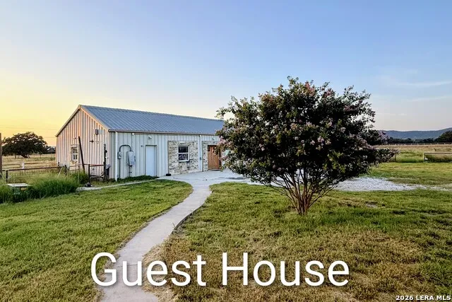 385 Silver Wings Medina, TX 78055