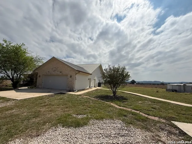 385 Silver Wings Medina, TX 78055