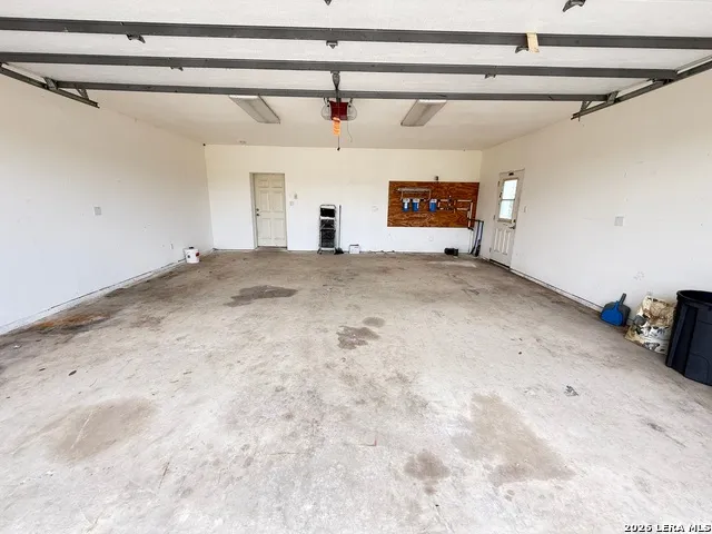 385 Silver Wings Medina, TX 78055