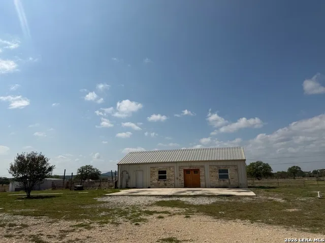 385 Silver Wings Medina, TX 78055