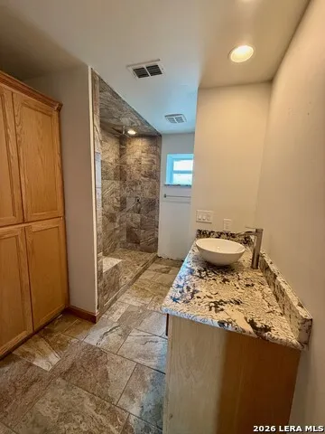 385 Silver Wings Medina, TX 78055