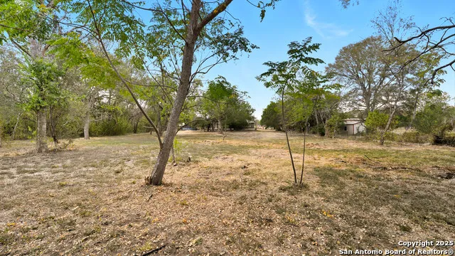 105 Tomahawk Seguin, TX 78155