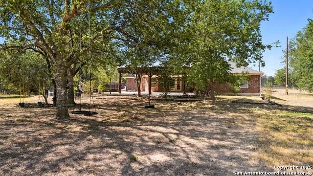 105 Tomahawk Seguin, TX 78155