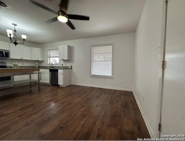 1001 Kathleen Pleasanton, TX 78064