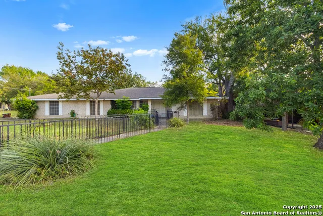 6041 Trone Trail Leon Valley, TX 78238