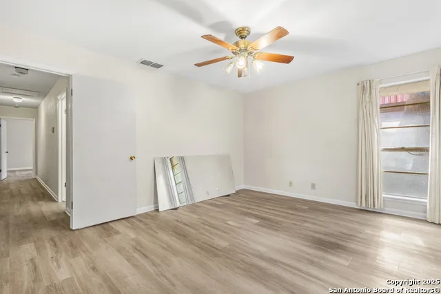 6041 Trone Trail Leon Valley, TX 78238