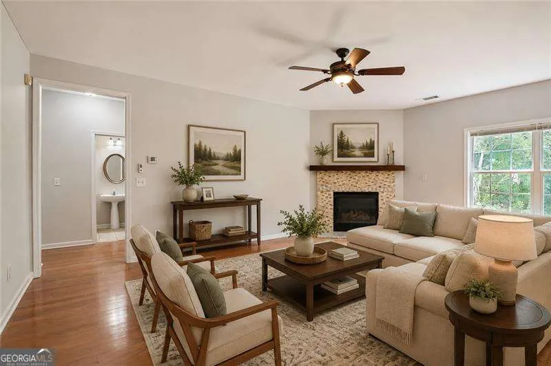 3820 Devenwood WAY Buford, GA 30519