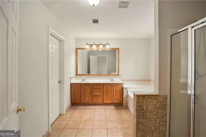 3820 Devenwood WAY Buford, GA 30519