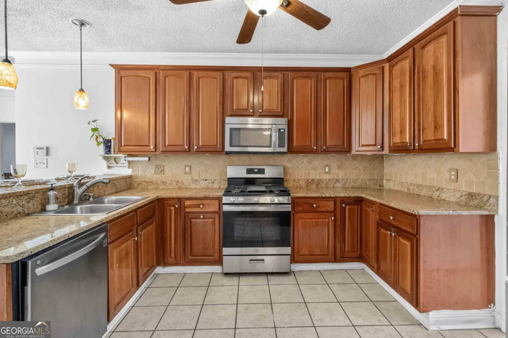 1137 E Shoreview RD McDonough, GA 30253