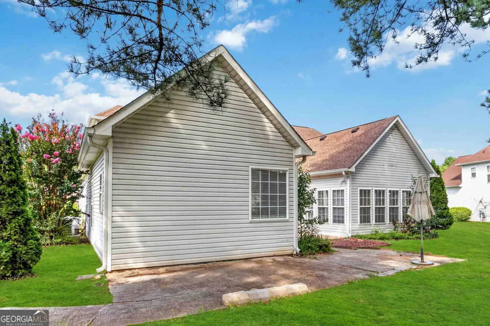 1137 E Shoreview RD McDonough, GA 30253