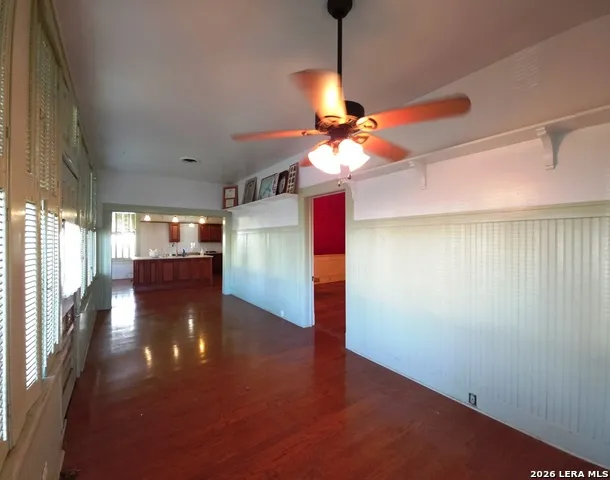 311 E BROADWAY ST Cuero, TX 77954