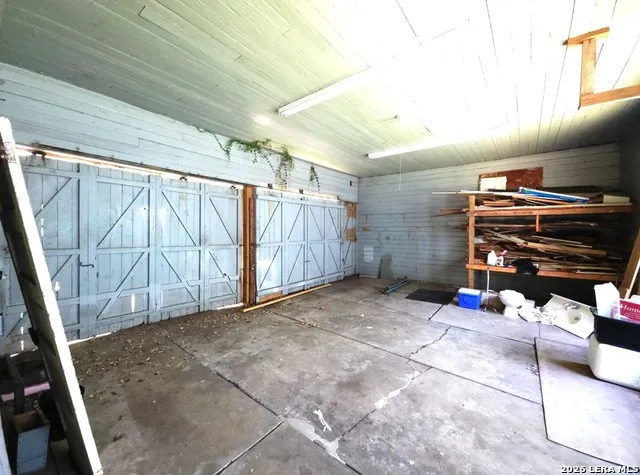311 E BROADWAY ST Cuero, TX 77954
