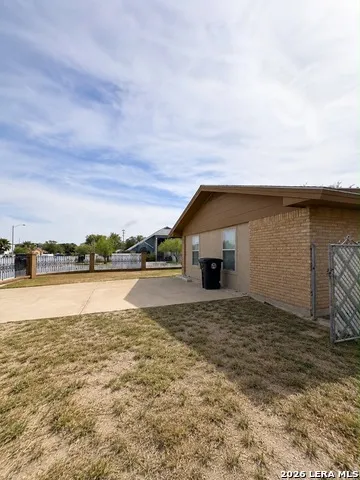 1203 Bibb Ave Eagle Pass, TX 78852