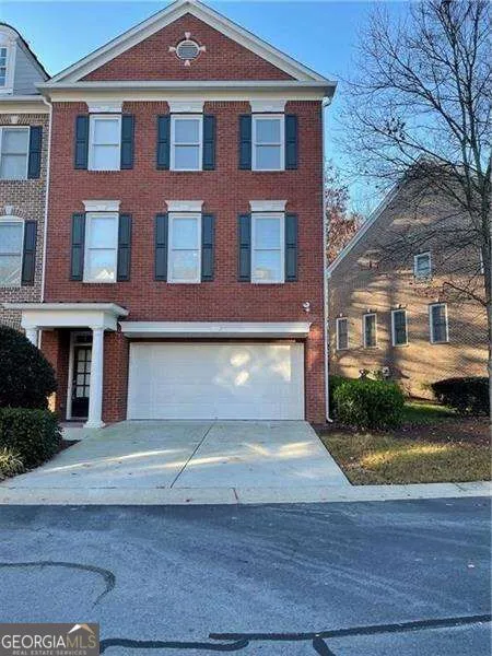 534 Vinings Estates DR SE