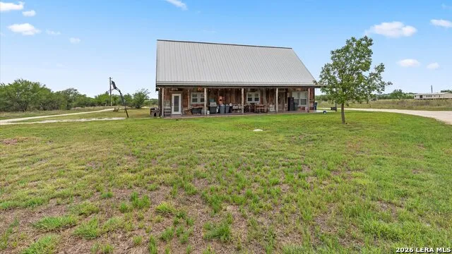707 CREEK RD Marion, TX 78124