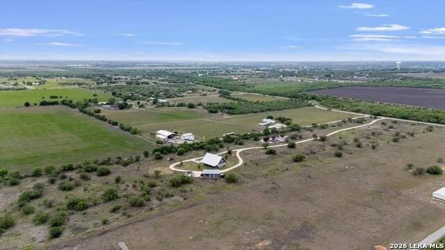 707 CREEK RD Marion, TX 78124