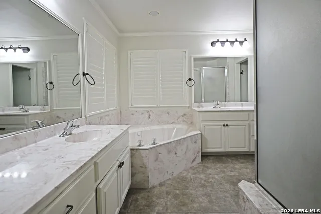 125 RED OAK TRL Marion, TX 78124