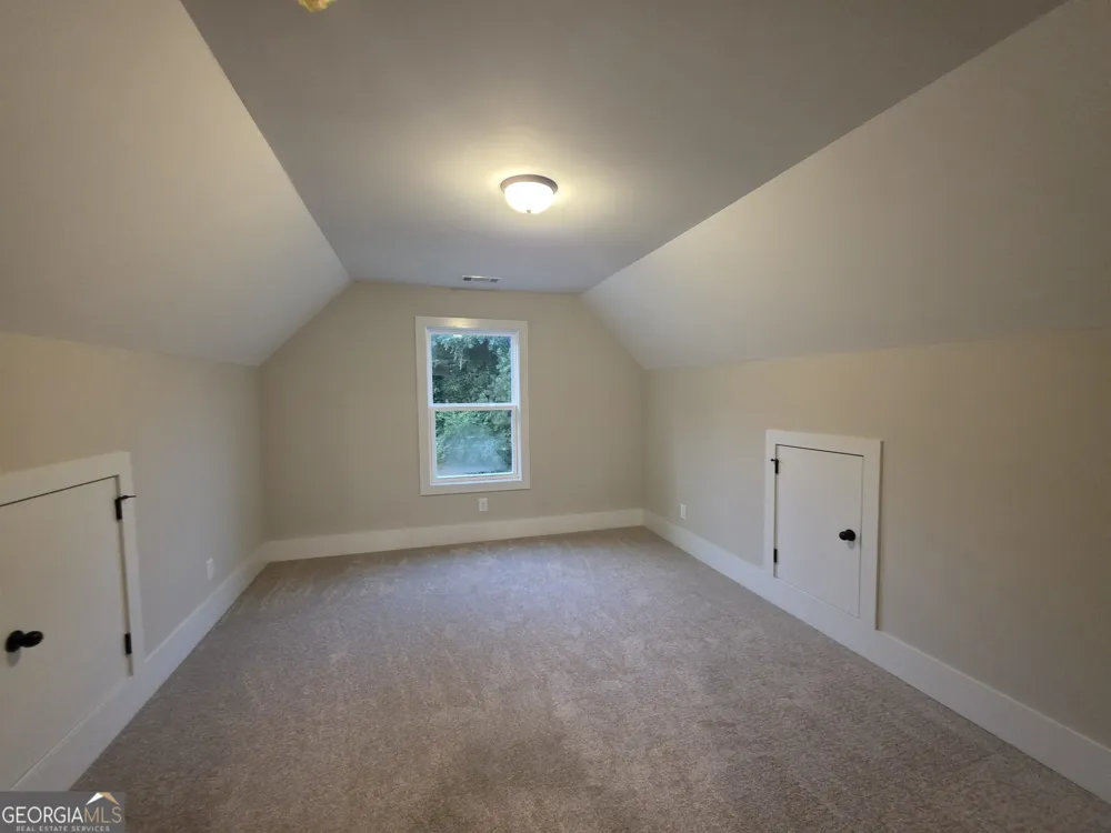 19 Louie LN Jefferson, GA 30549