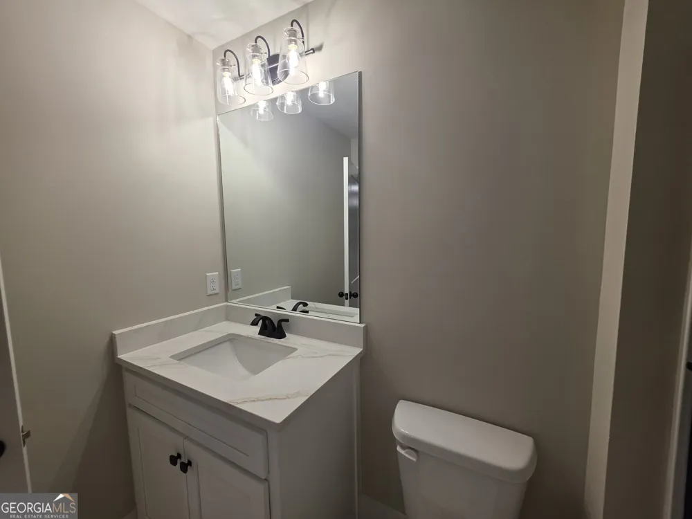 19 Louie LN Jefferson, GA 30549