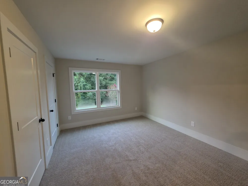 19 Louie LN Jefferson, GA 30549