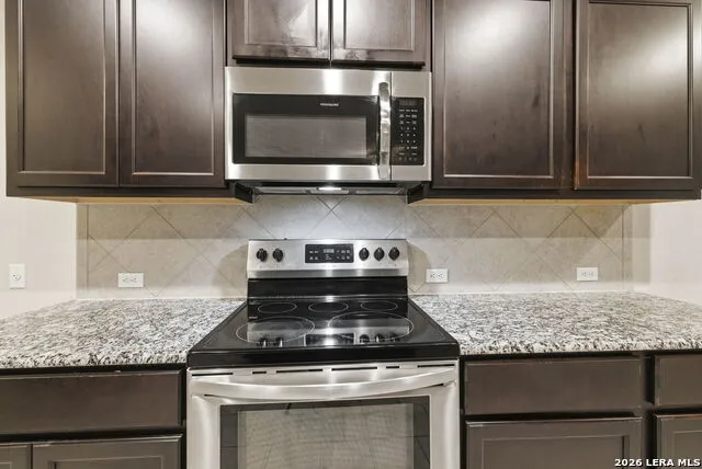 2139 Flintshire Dr New Braunfels, TX 78130