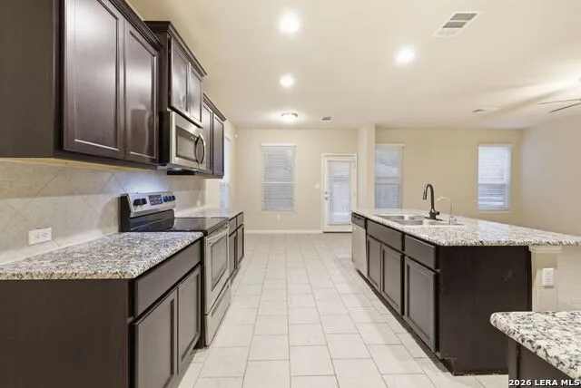 2139 Flintshire Dr New Braunfels, TX 78130