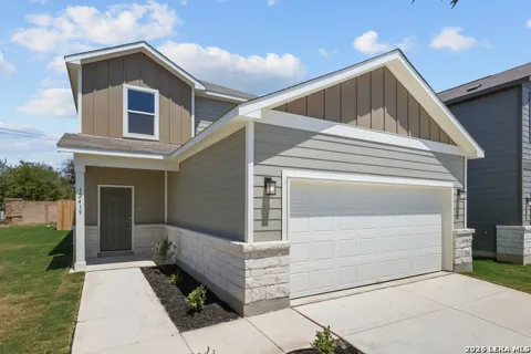 12419 Spike Heights