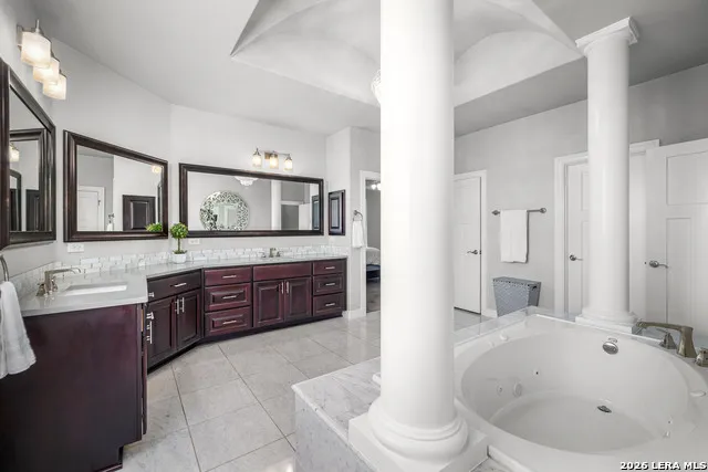 1344 BORDEAUX LN New Braunfels, TX 78132