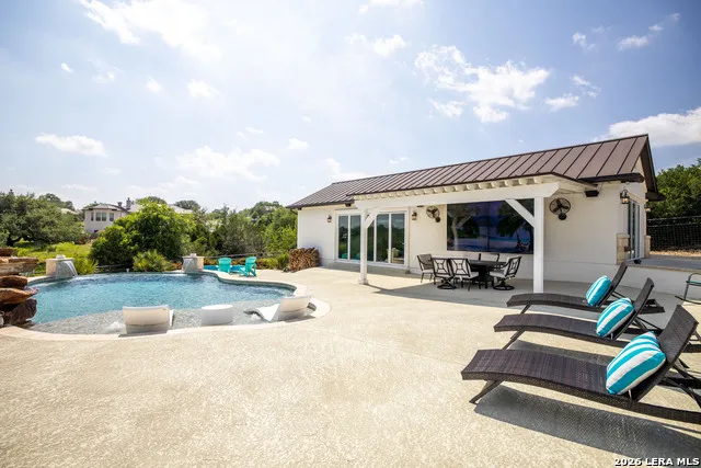 1344 BORDEAUX LN New Braunfels, TX 78132