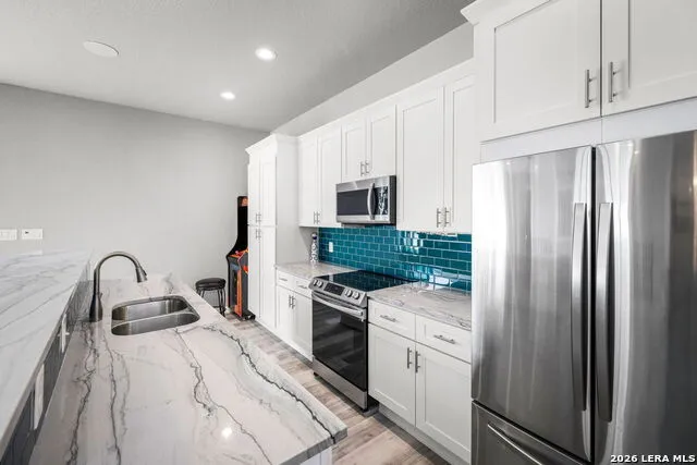 1344 BORDEAUX LN New Braunfels, TX 78132