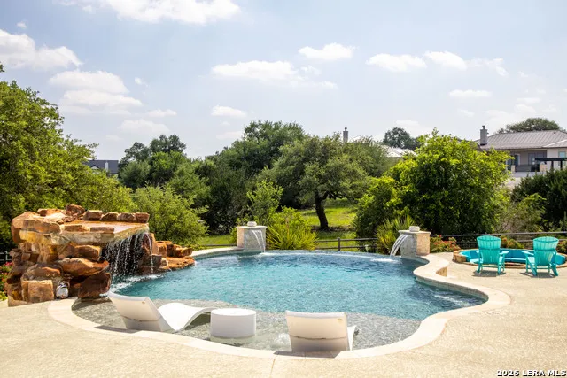 1344 BORDEAUX LN New Braunfels, TX 78132