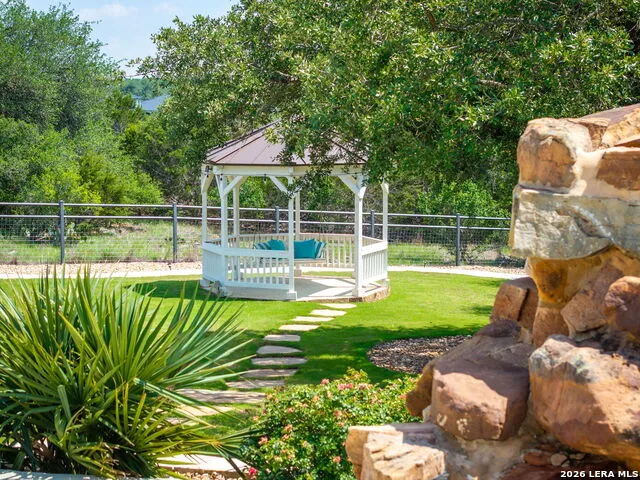 1344 BORDEAUX LN New Braunfels, TX 78132