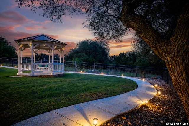 1344 BORDEAUX LN New Braunfels, TX 78132